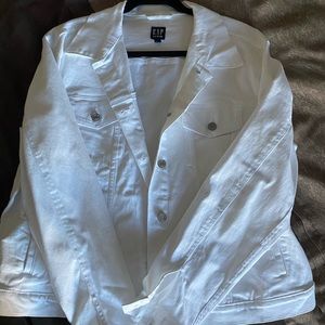 Gap XXL white denim jacket.   Never worn!